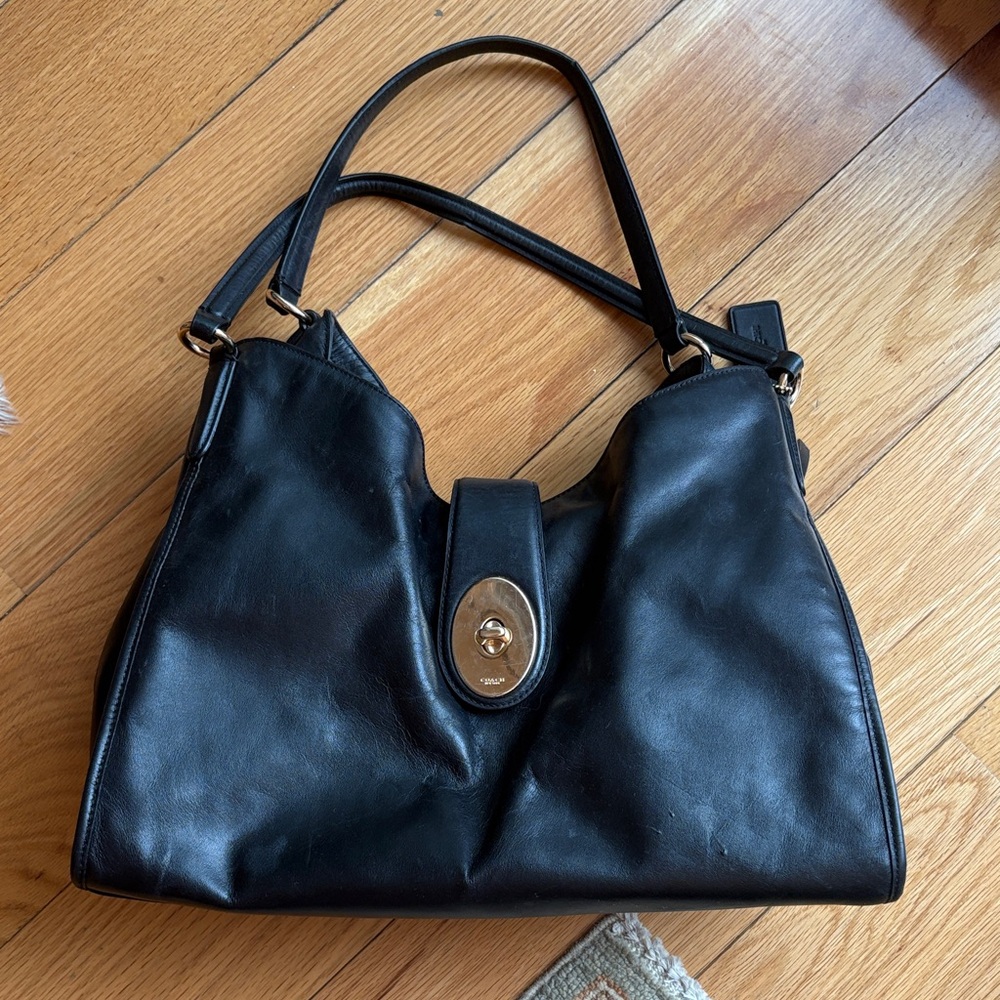 Vintage COACH Carryall Carlyle F37637 Black Gold Leather Shoulder Bag